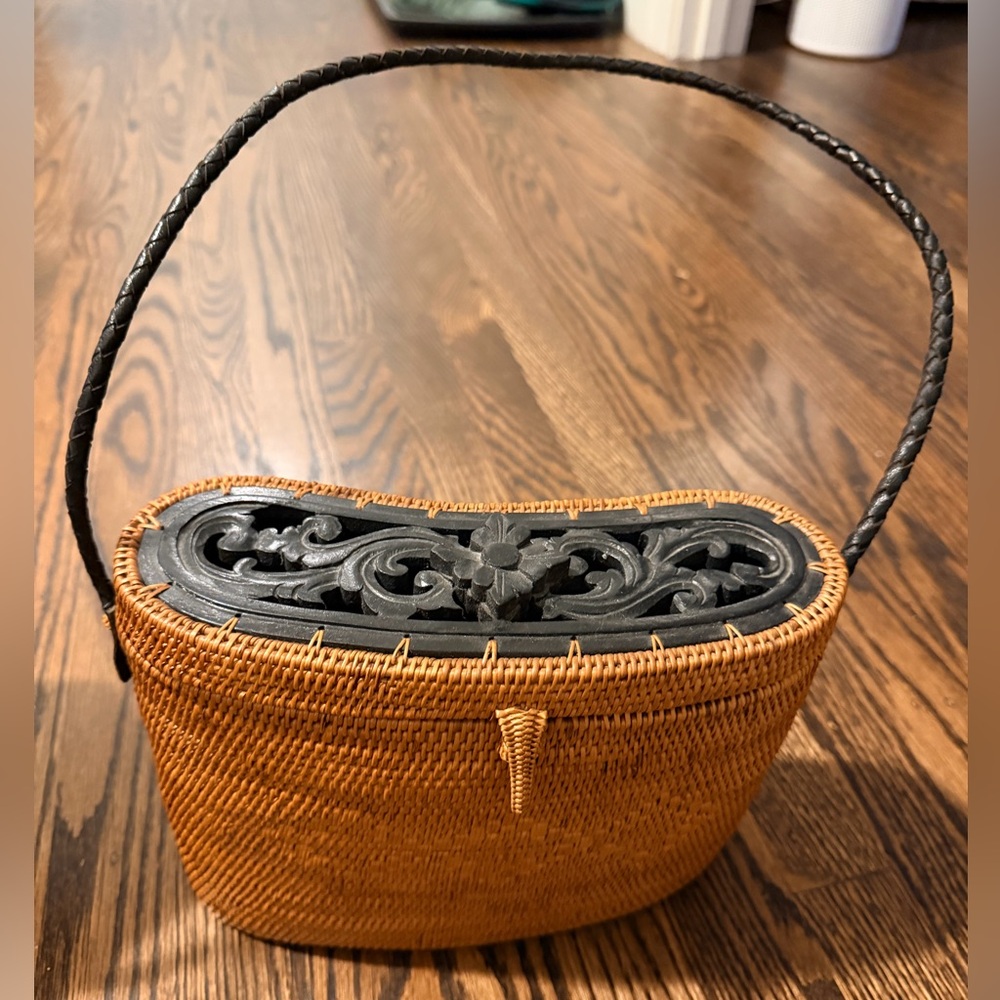 Handcrafted Woven Basket purse with Black wood Accents Hawaiian